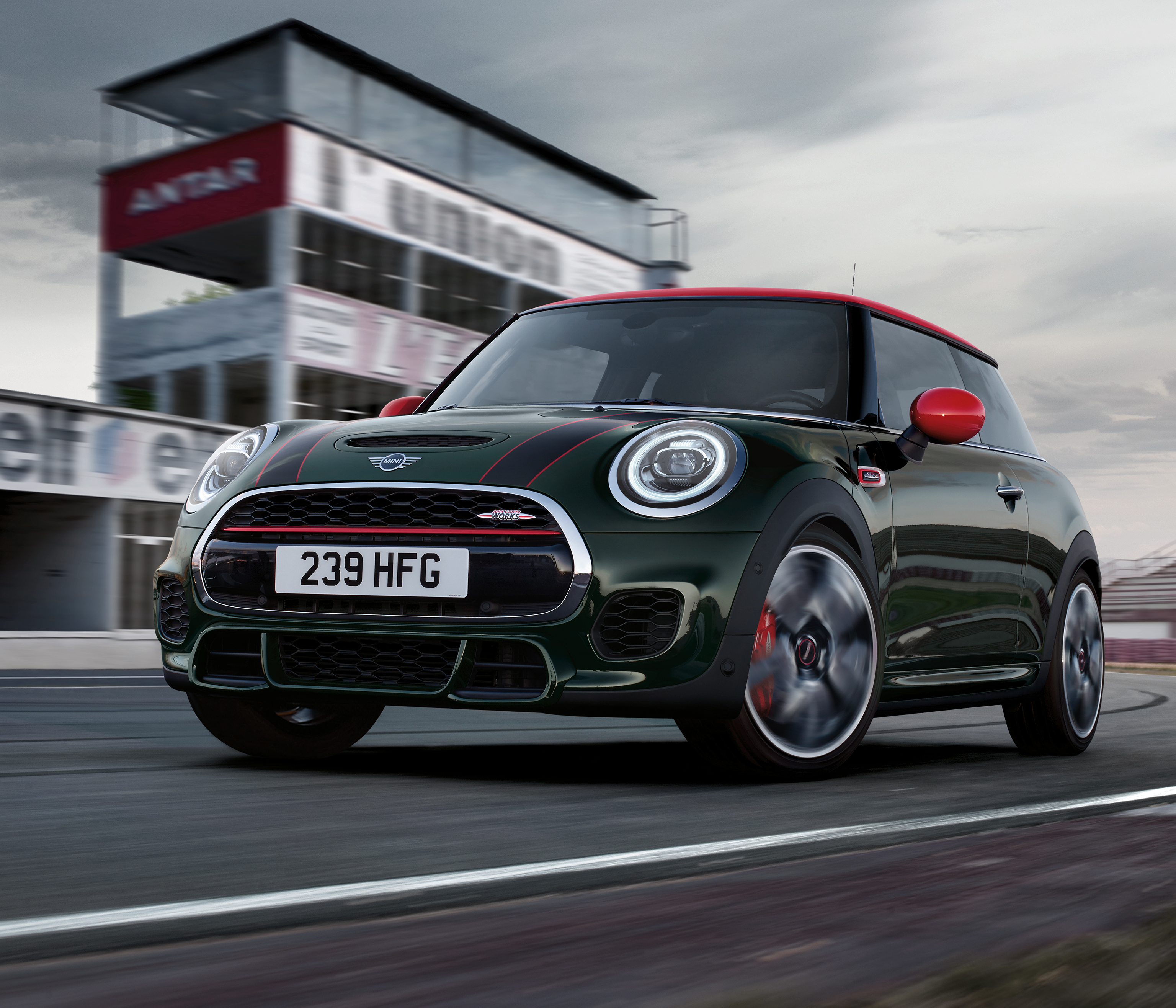 MINI JOHN COOPER WORKS 3 ДВЕРИ
