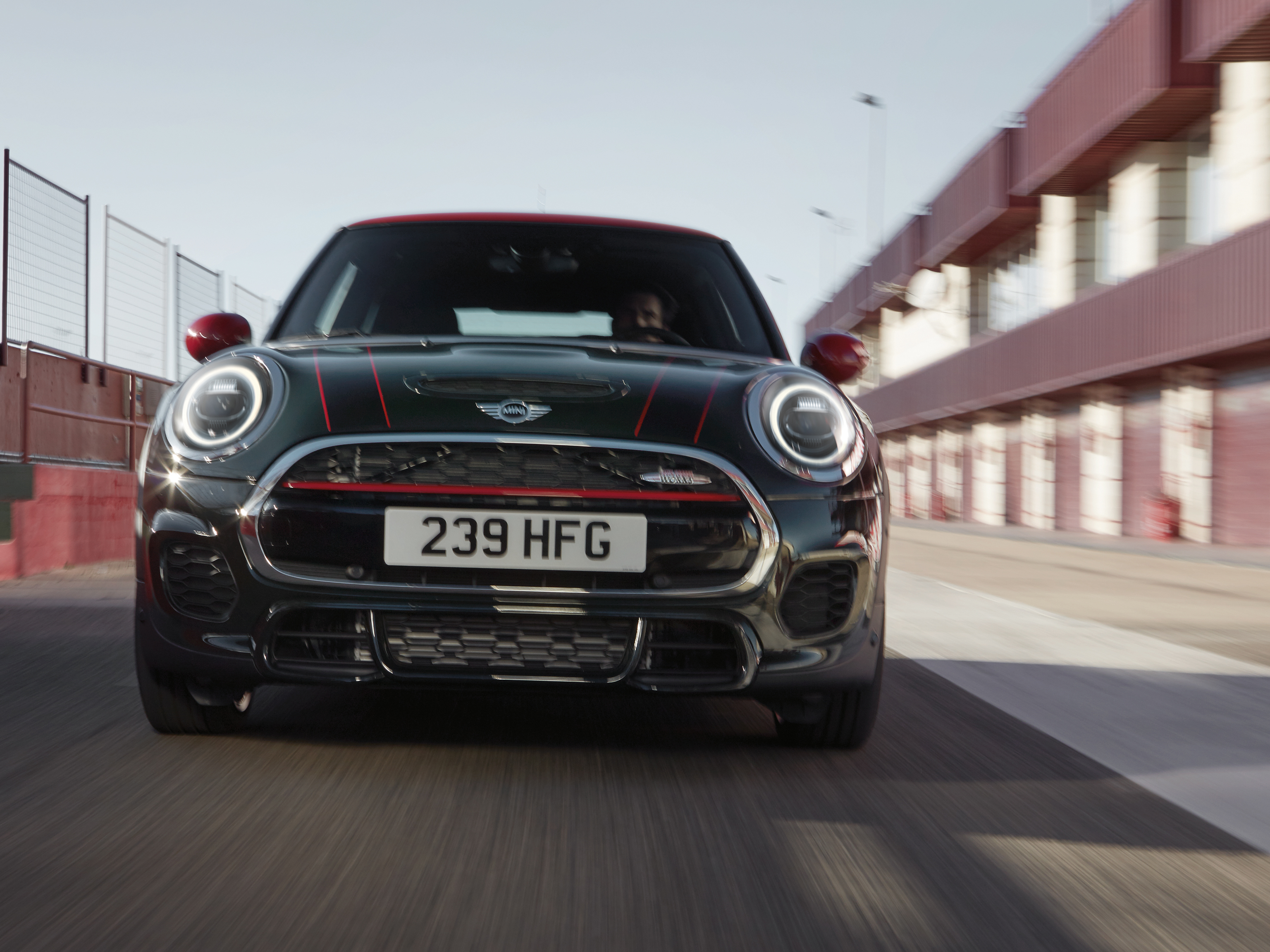 John Cooper Works | MINI. Доведенный до максимума