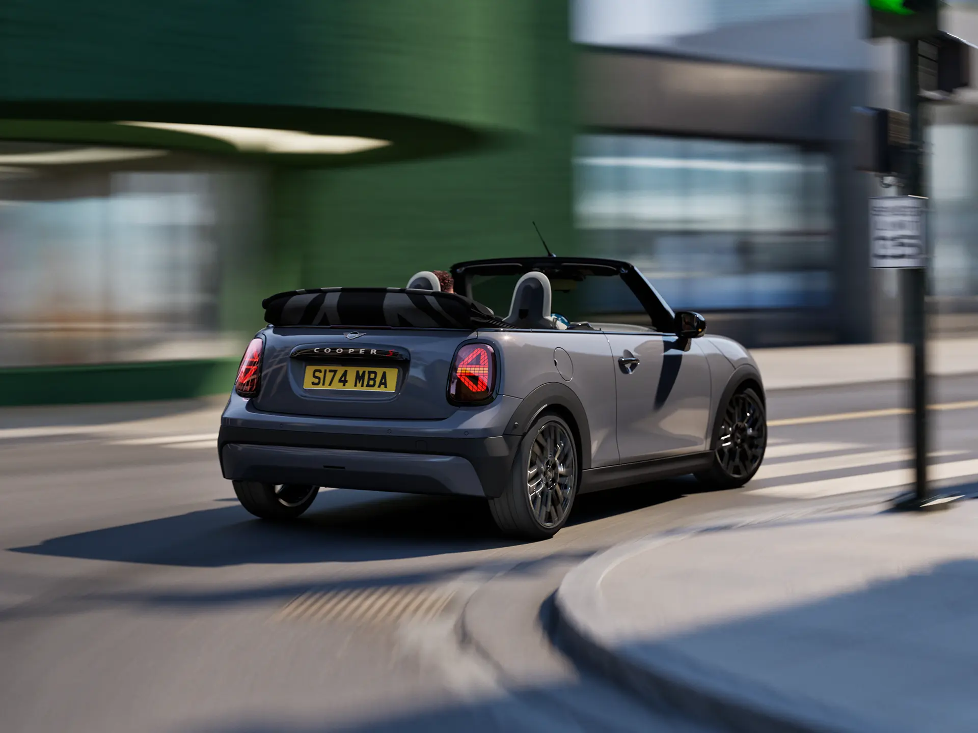 MINI Cooper Convertible – driving experience – monitoring of surroundings