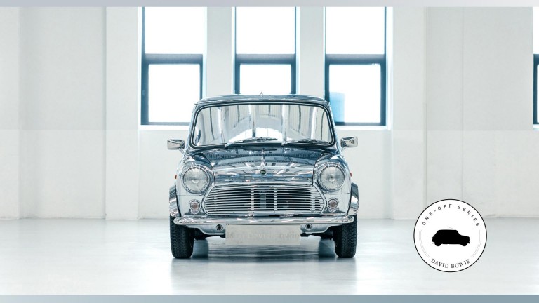 Передняя часть Designer Mini от Дэвида Боуи.