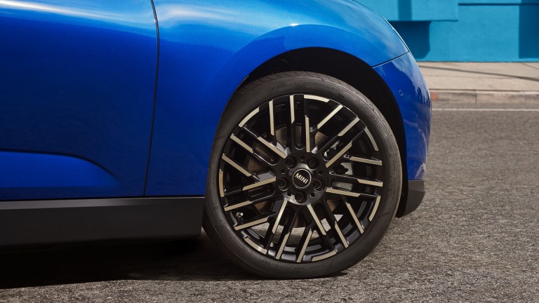 MINI all-electric - exterior gallery - wheel details