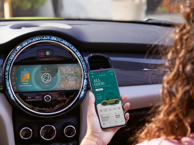 mini connected — приложение — сенсорный дисплей