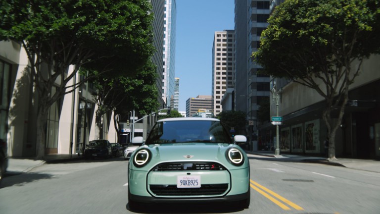 MINI Cooper 3-door - exterior - intro video