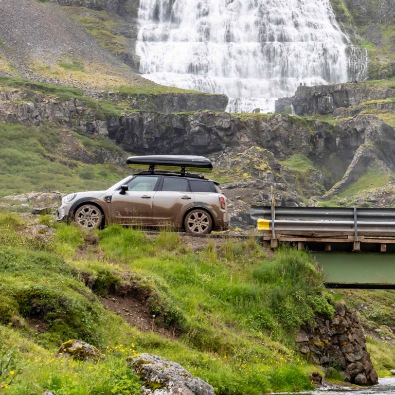 MINI Countryman F60 – зеленый и черный – пространство и вместительность